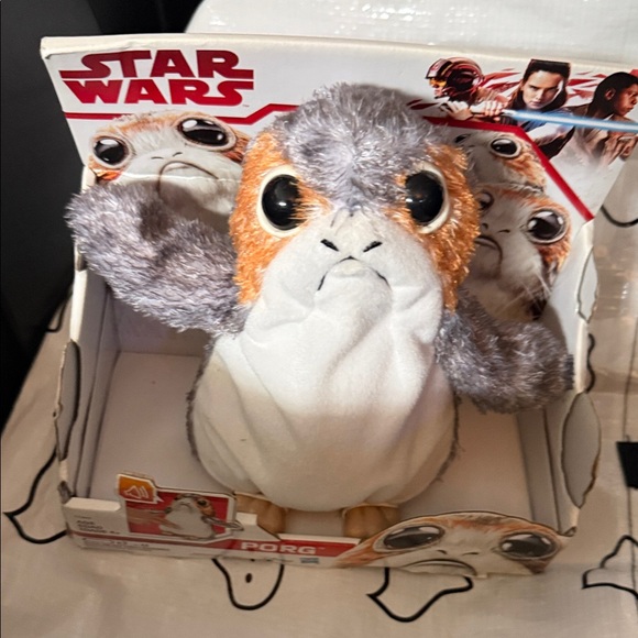 Star Wars Other - Star Wars Porg Plush with sounds - NEW